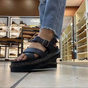 New Dr Martens Voss Ii 267990blk 